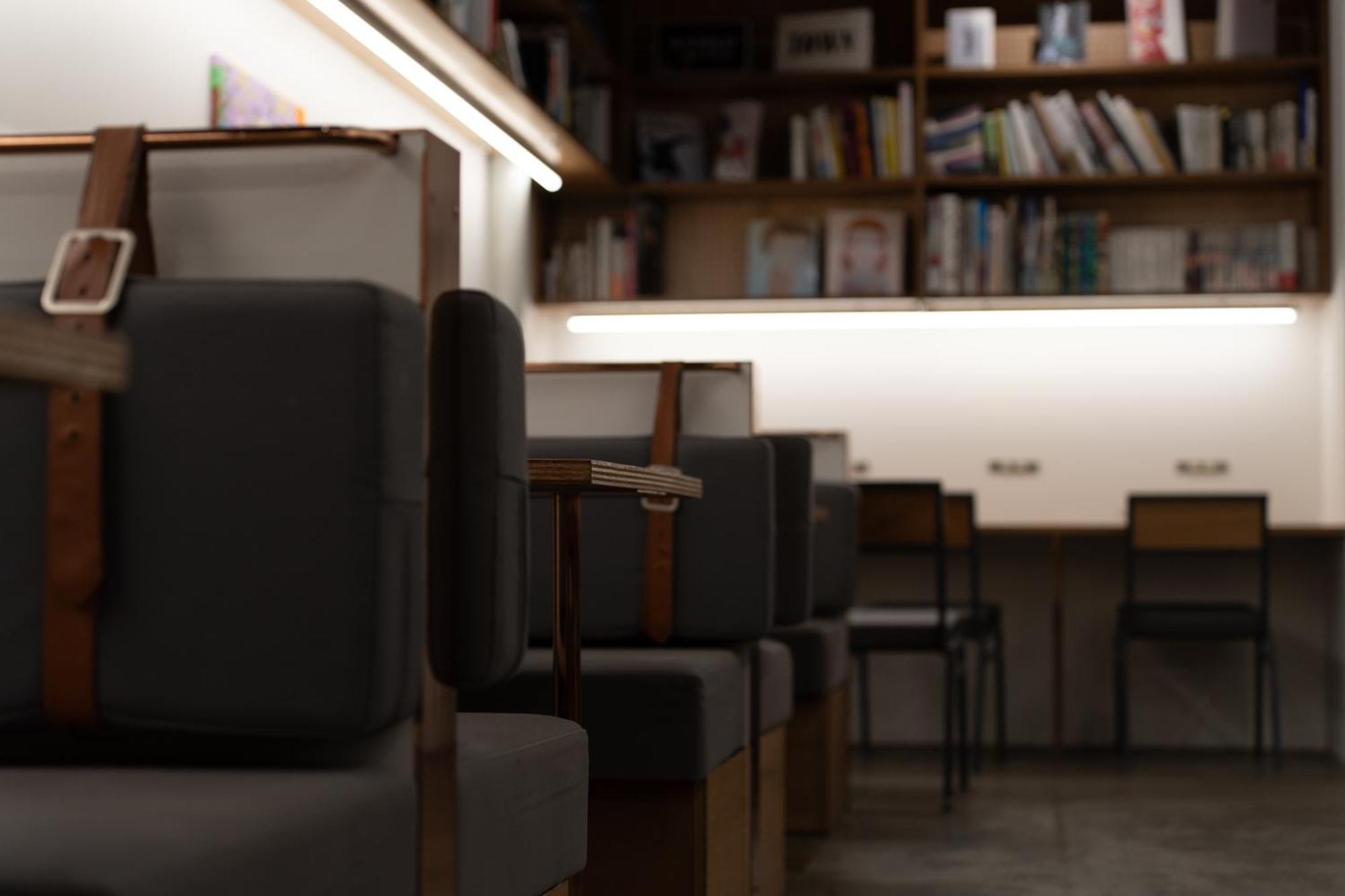 Helio Hostel Sapporo Buitenkant foto